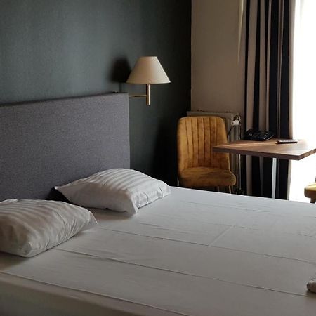 Saint-Gilles Hotel Aviation מראה חיצוני תמונה
