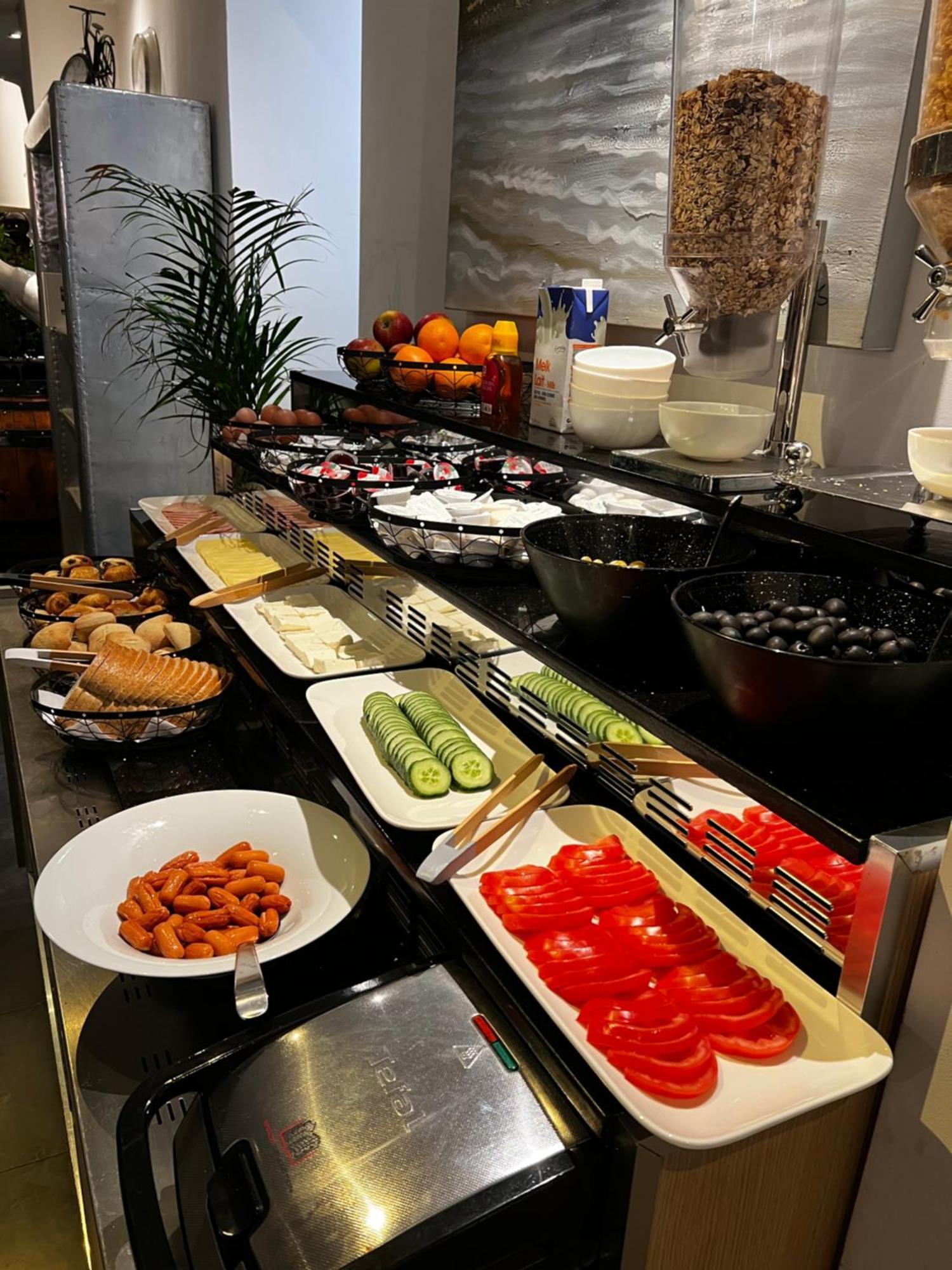 Saint-Gilles Hotel Aviation מראה חיצוני תמונה