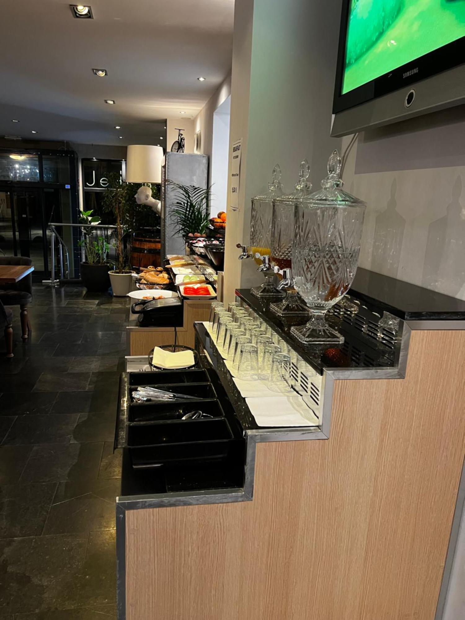 Saint-Gilles Hotel Aviation מראה חיצוני תמונה